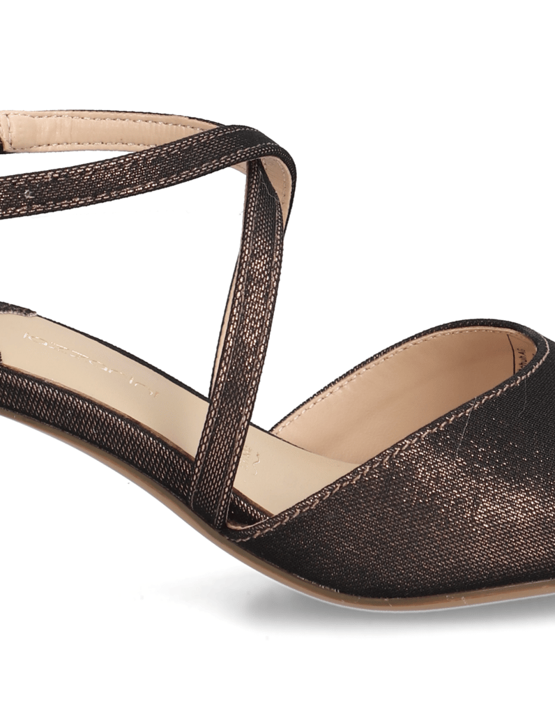 Lazzarini-Leada-Star-of-Cinnamon-braun