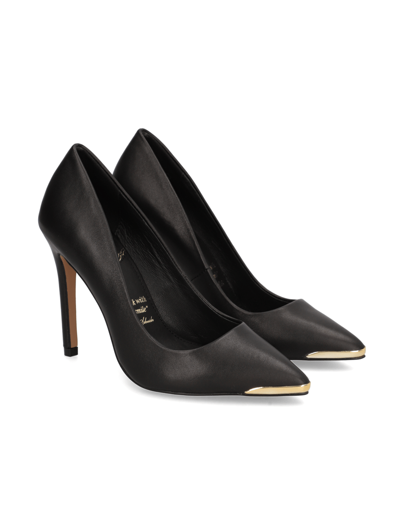 Silvia-Schneider-MARLENE-schwarz