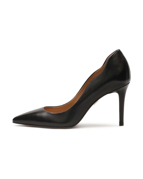 Schwarze Lederpumps mit gewelltem Schaft