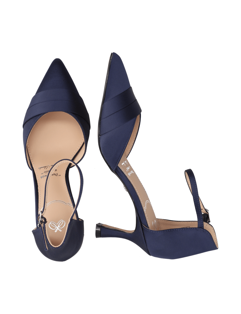 Silvia-Schneider-DANCING-PUMPS-beige
