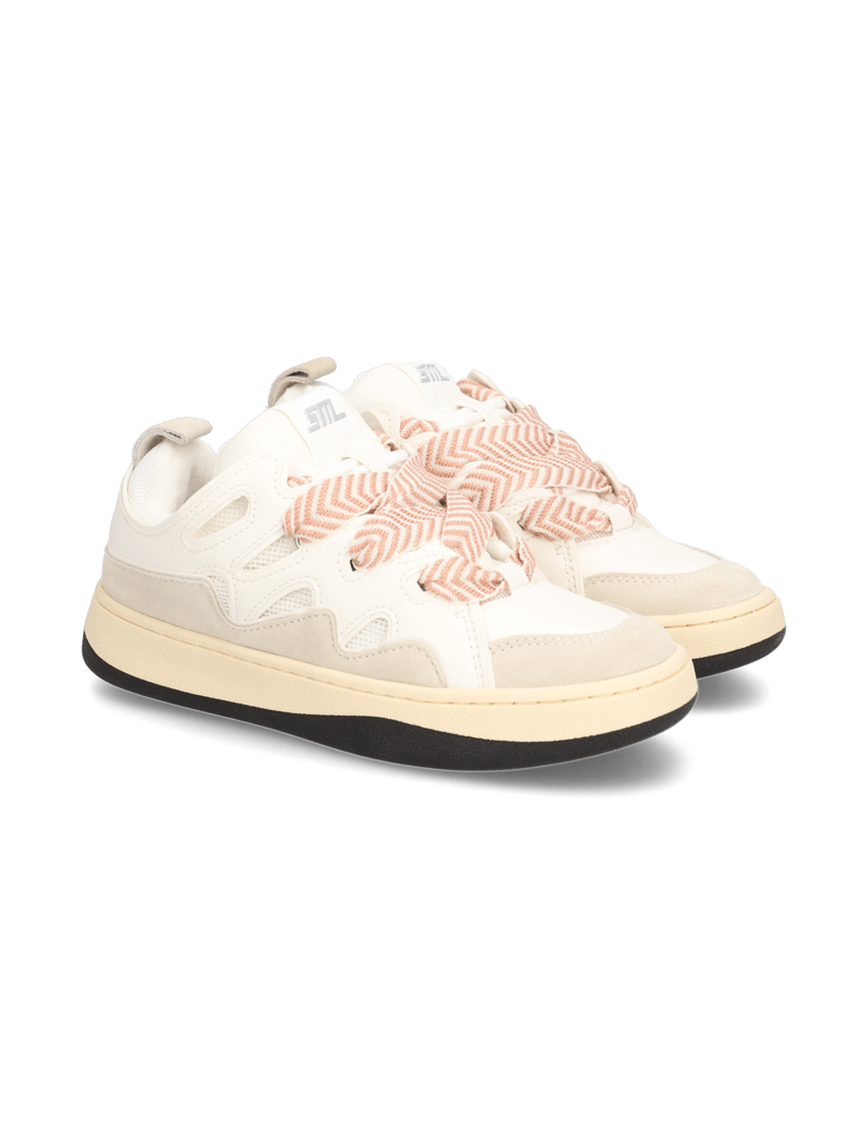 Steve-Madden-ROARING-weiss