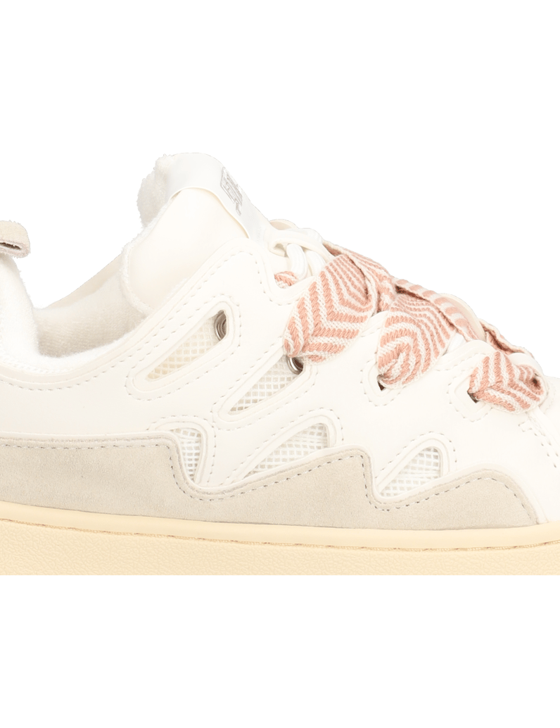 Steve-Madden-ROARING-weiss