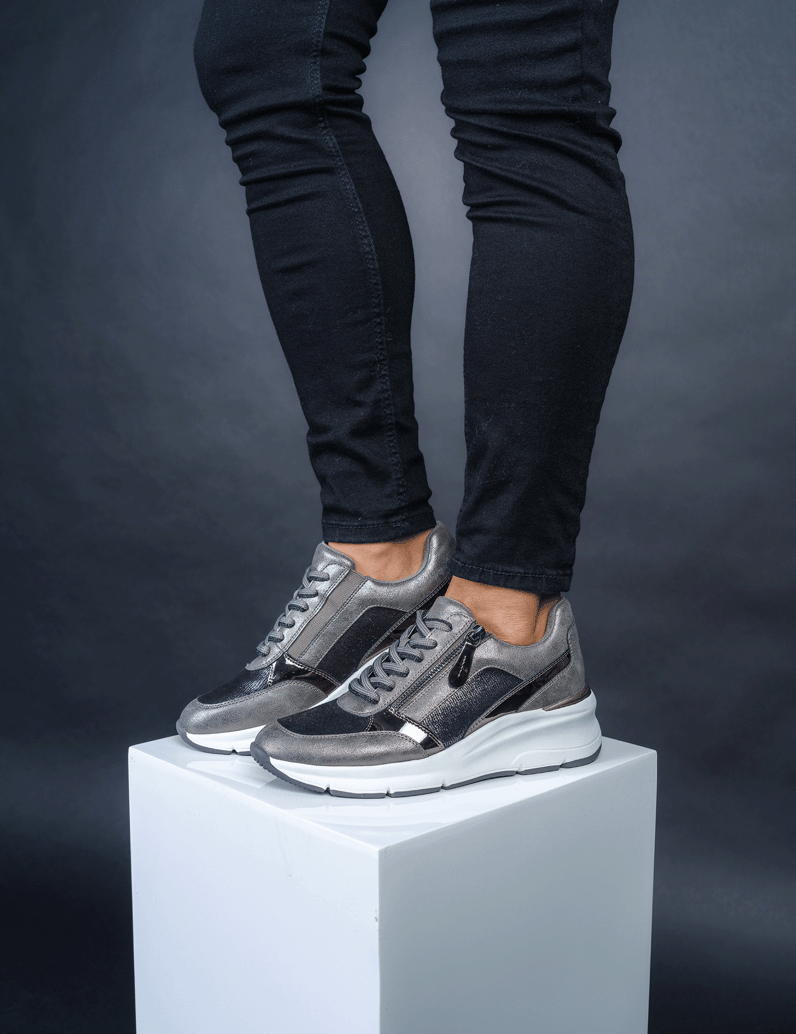 OMG!-Sneaker-grau