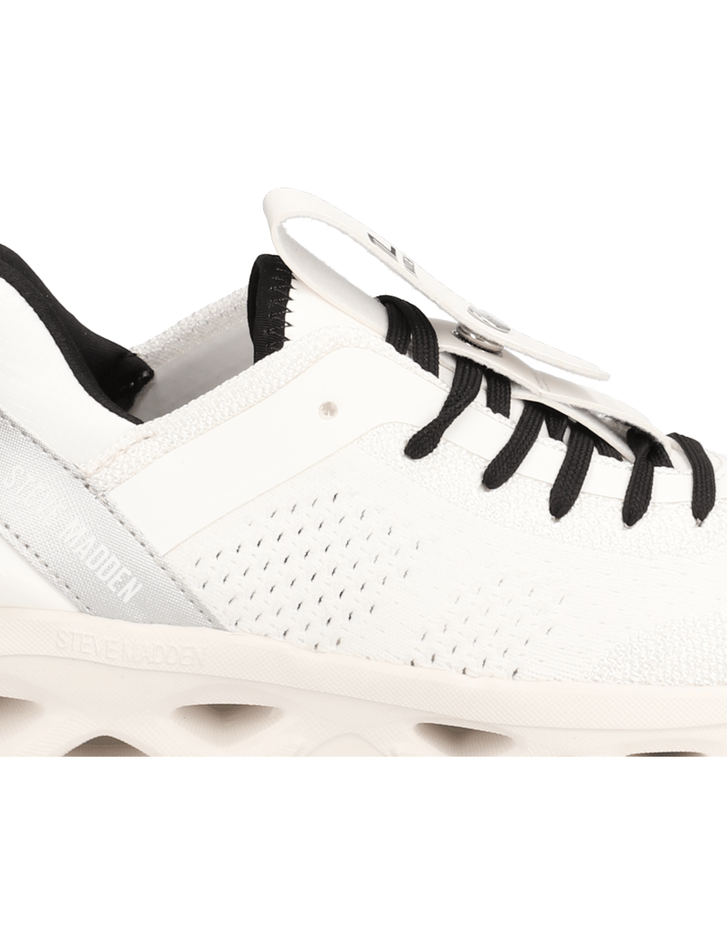 Steve-Madden-Surge-1-Sneaker-weiss
