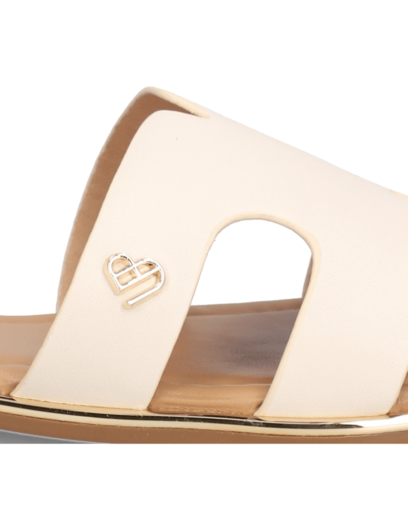 UP-collection-Pantoffel-weiss