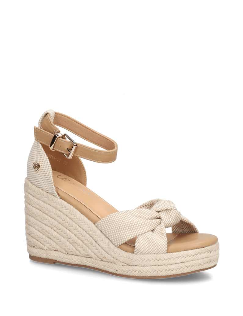 UP-collection-Keilsandale-beige