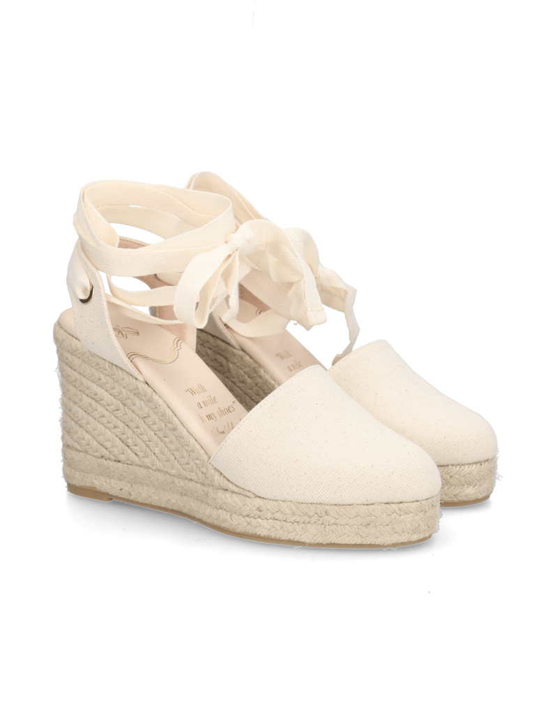 Silvia-Schneider-Keilsandale-beige