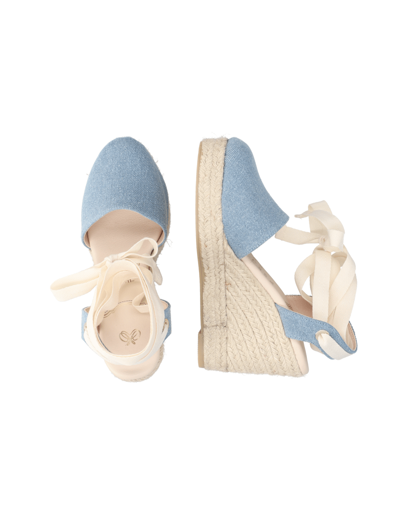 Silvia-Schneider-Keilsandale-beige