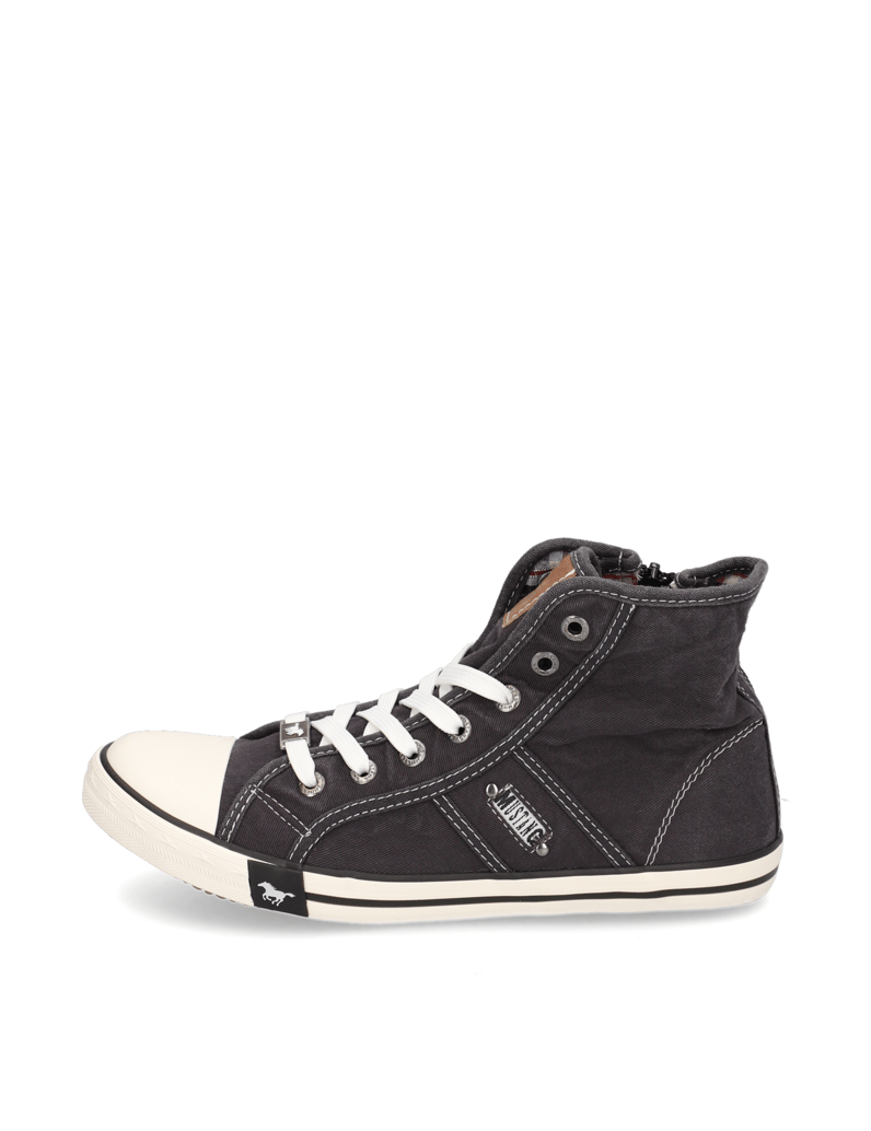 Mustang-Canvas-Sneaker-Mid-Cut