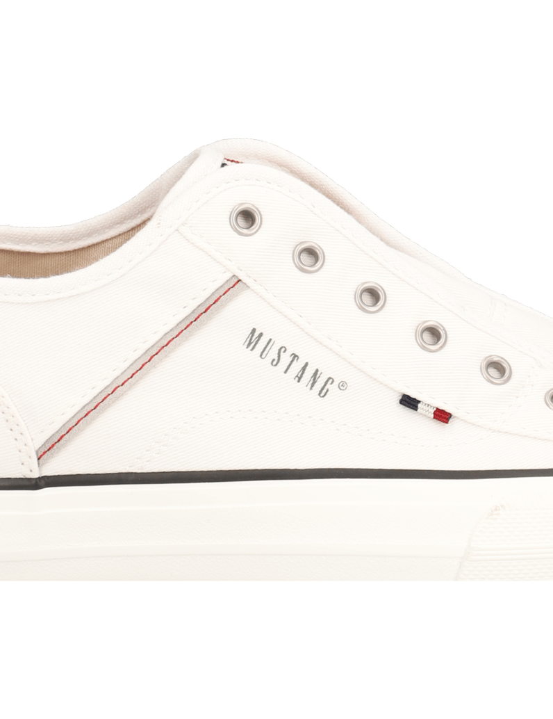 Mustang-Canvas-Sneaker-weiss
