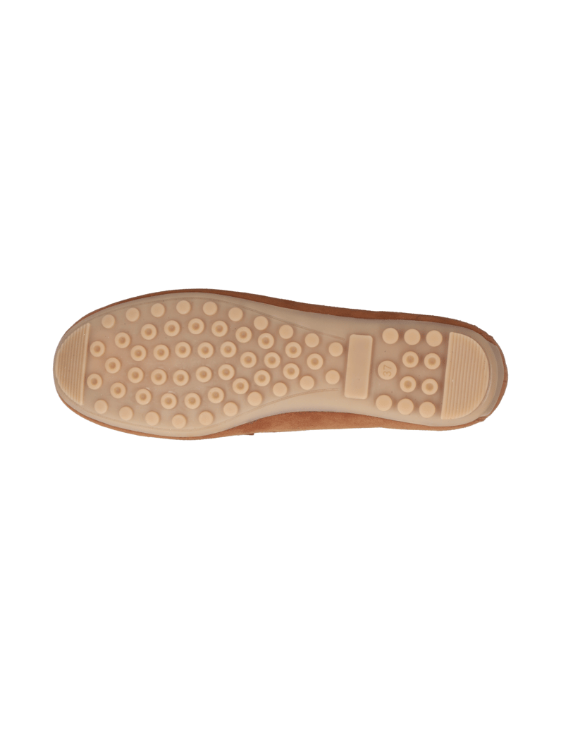Pat-Calvin-Slipper-cognac
