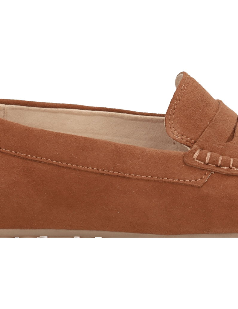 Pat-Calvin-Slipper-cognac