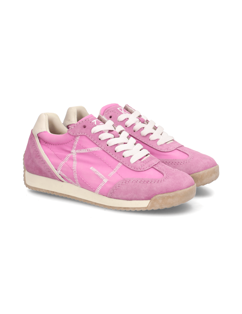 Kate-Gray-Sneaker-pink
