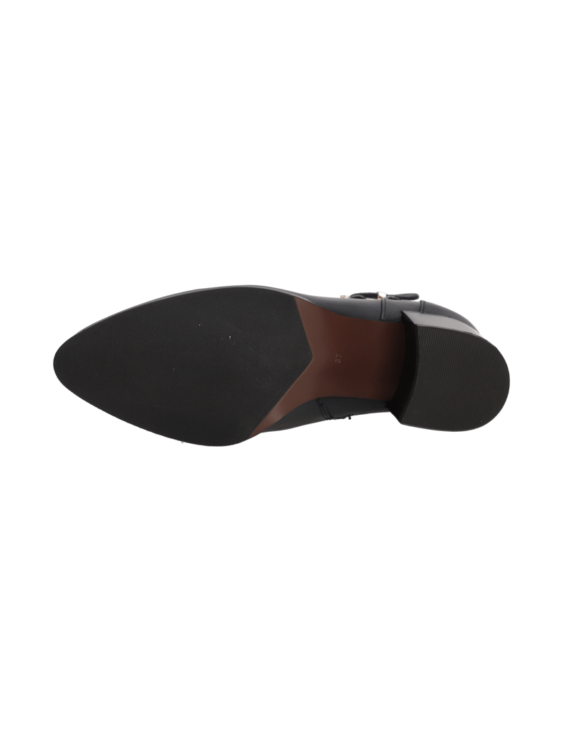 POE-TAYLOR-braun