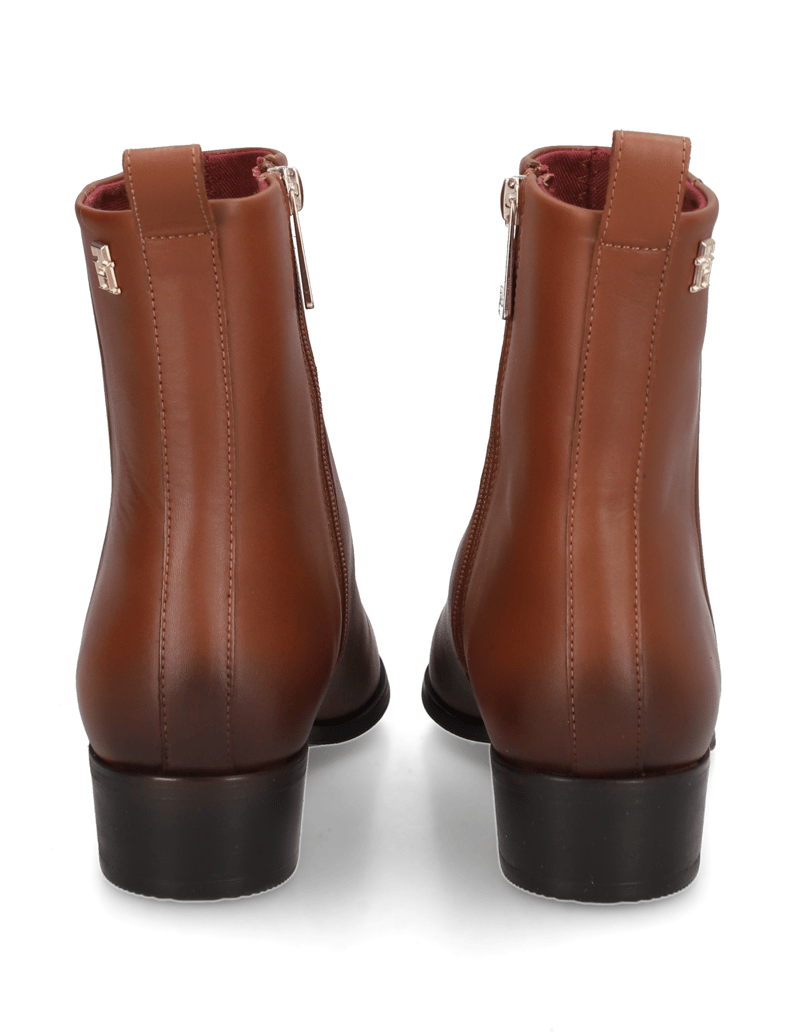 Tommy-Hilfiger-LOW-COWBOY-FLAT-LEATHER-schwarz