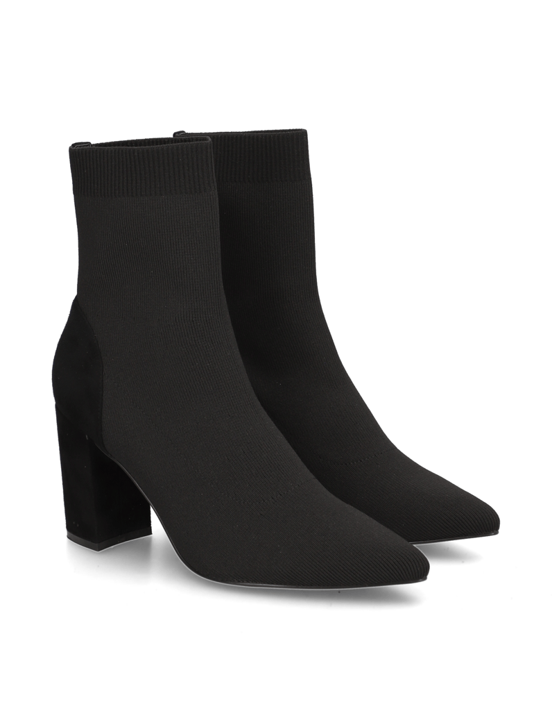 Silvia-Schneider-LUISA-schwarz