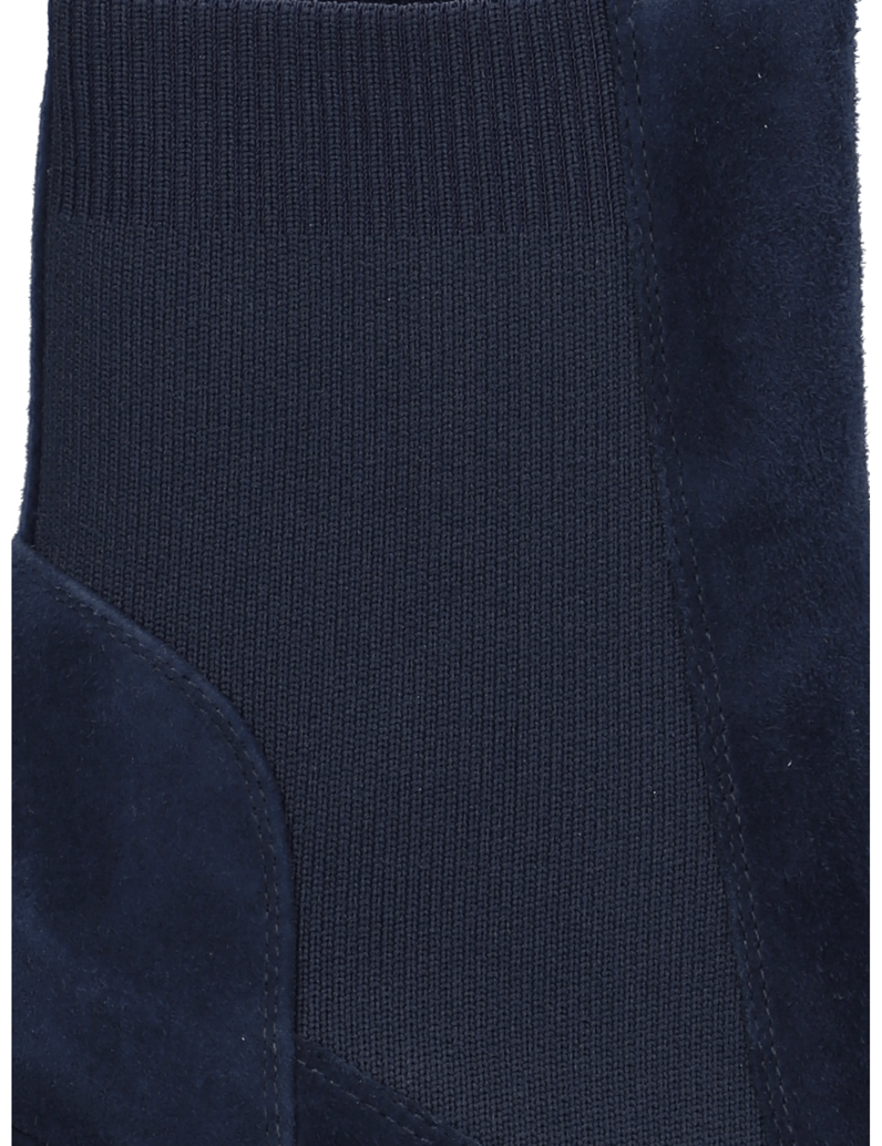 Silvia-Schneider-GRETA-schwarz