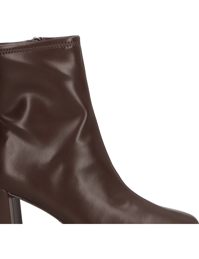 Steve-Madden-HURST-braun