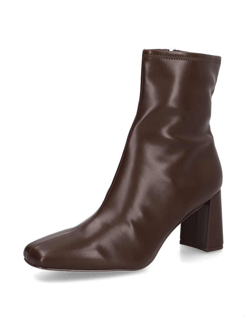 Steve-Madden-HURST-braun