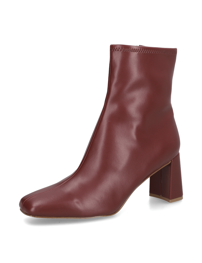 Steve-Madden-HURST-braun