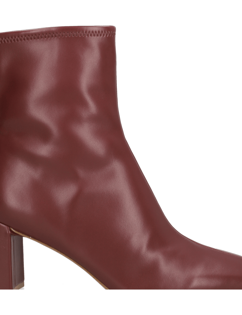 Steve-Madden-HURST-braun