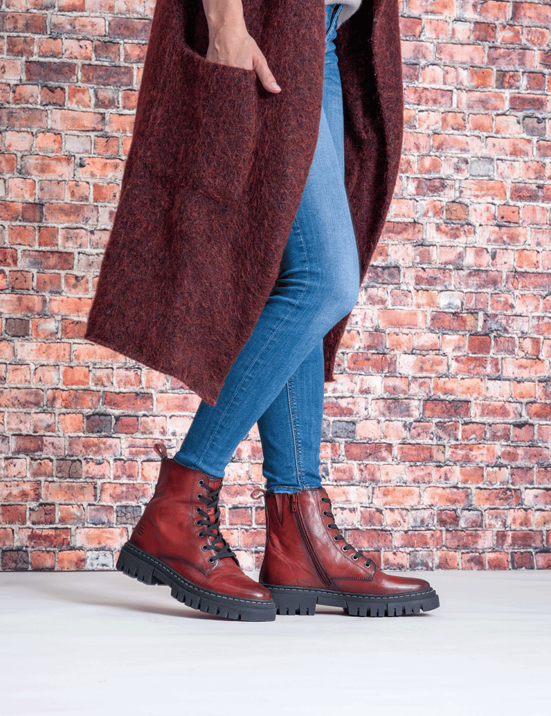 TT.-BAGATT-Glattleder-Schnürboot-cognac