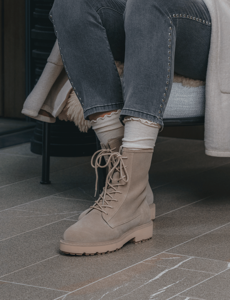 Pat-Calvin-Schnürboot-beige