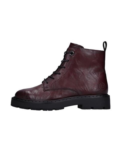Schnürstiefel
