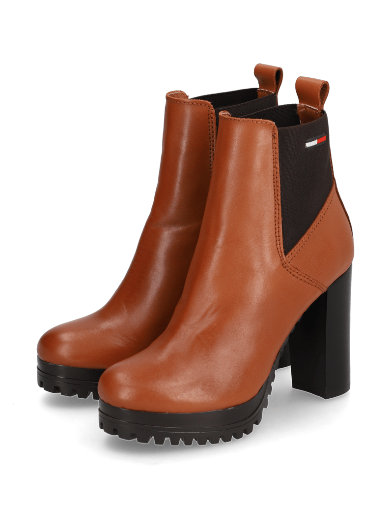 Tommy-Jeans-TJW-New-ESS-HIGH-HEEL-BOOT-cognac