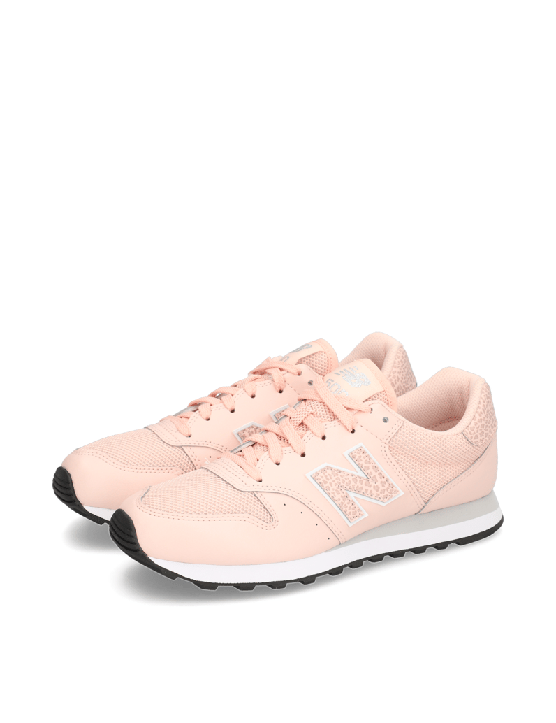 New-Balance-GW500