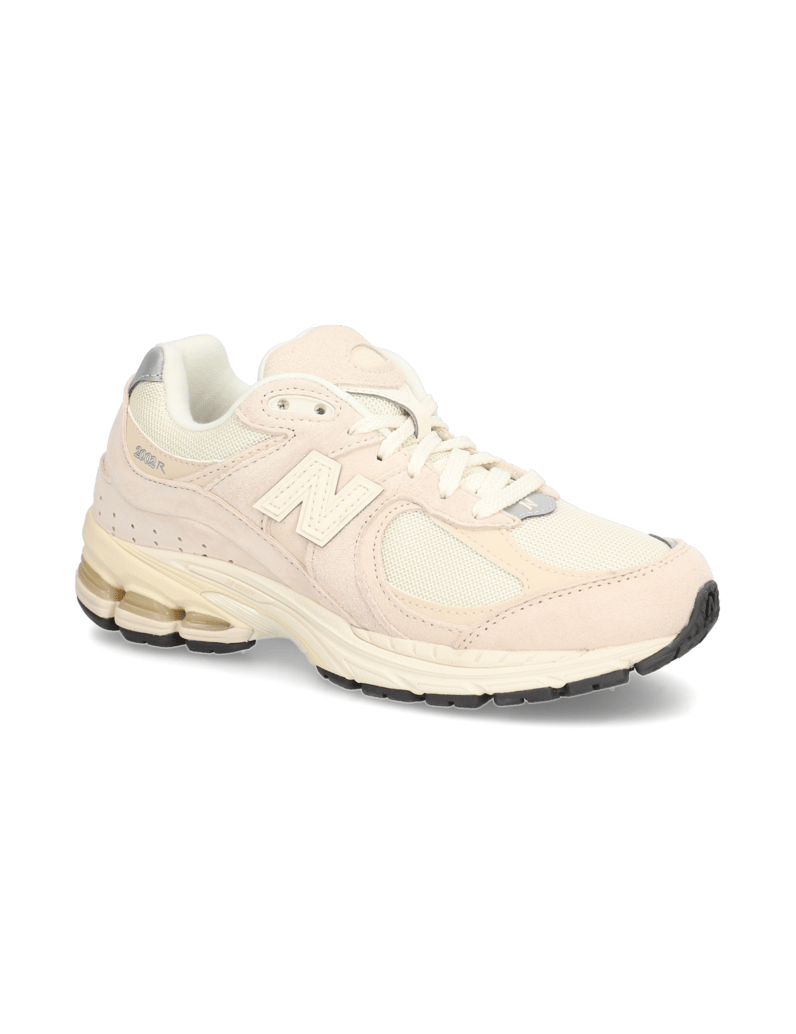 New-Balance-Sneaker-beige