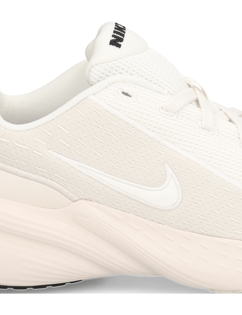 Nike-W-NIKE-UPLIFT-SC-schwarz