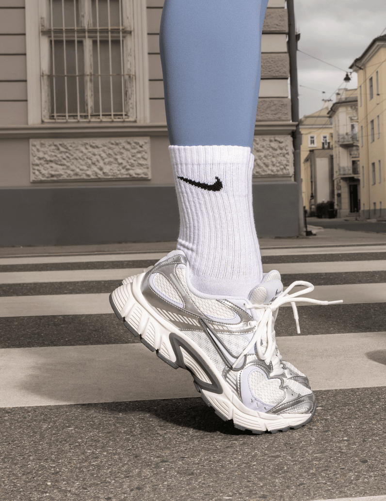 Nike-W-NIKE-V5-RNR-weiss