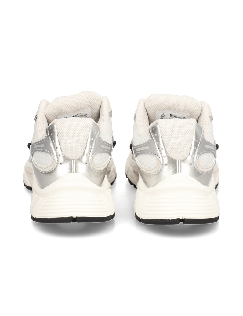 Nike-NIKE-V5-RNR-weiss
