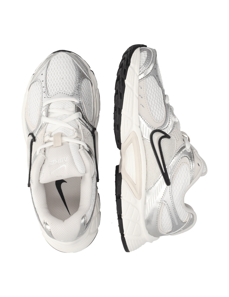 Nike-NIKE-V5-RNR-weiss