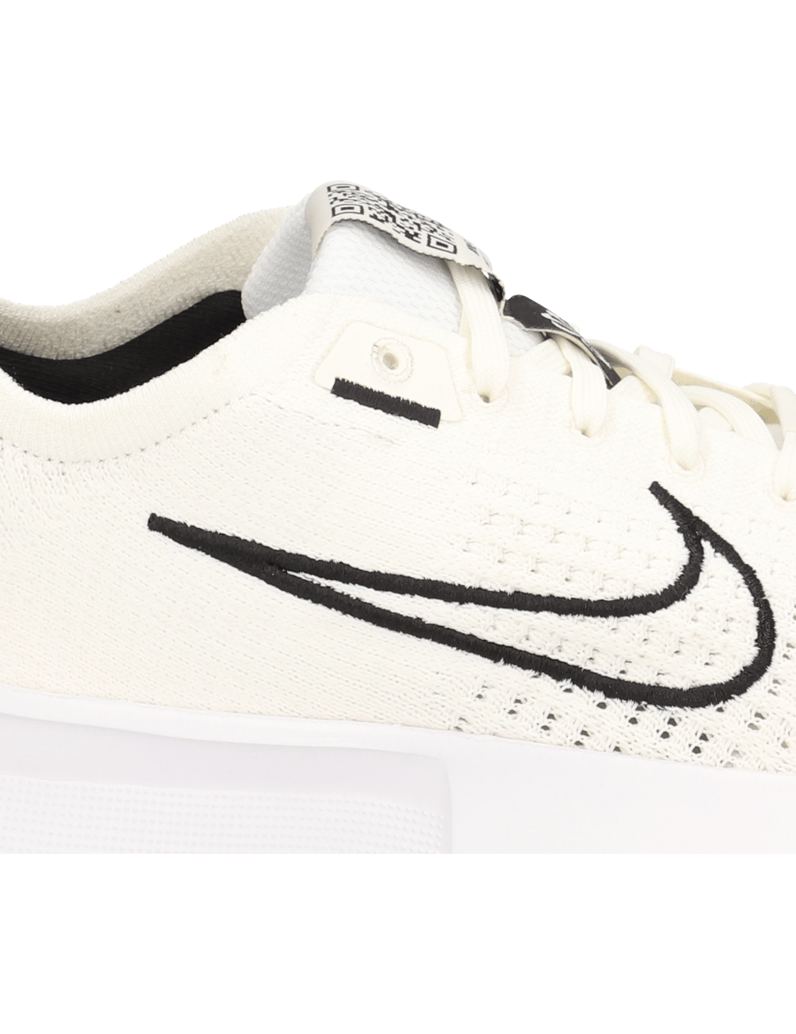 Nike-Nike-Interact-Run-beige