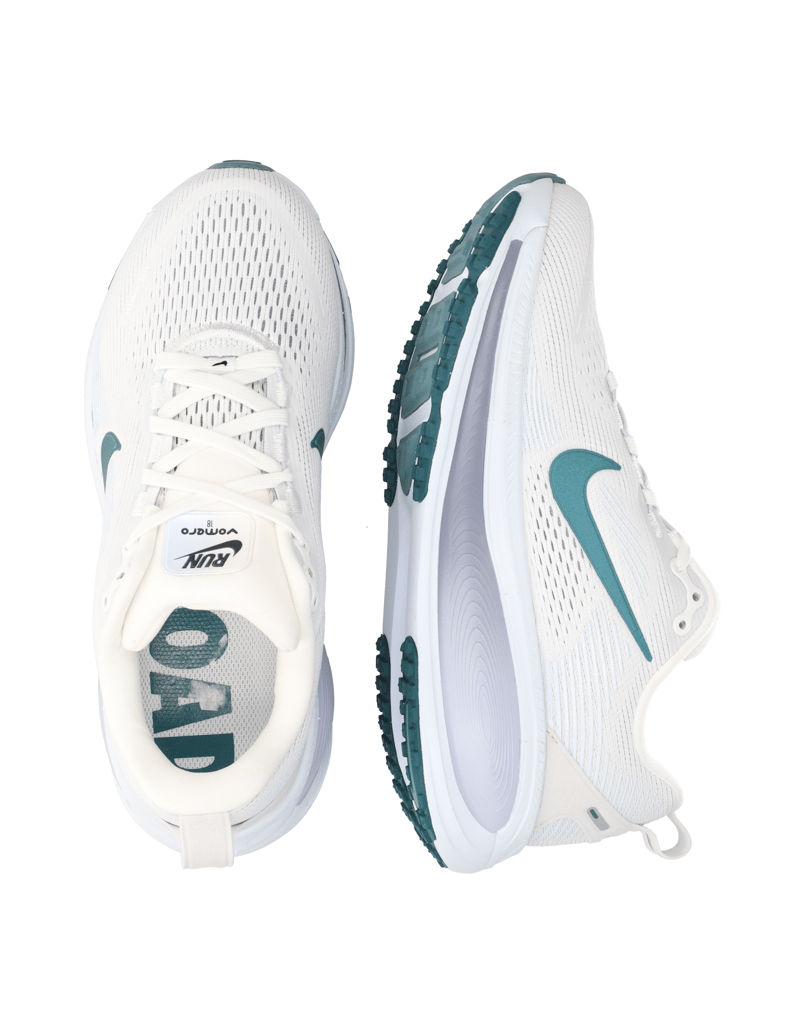 Nike-W-NIKE-VOMERO-18-weiss
