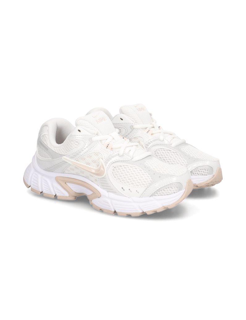 Nike-Nike-V5-RNR-weiss
