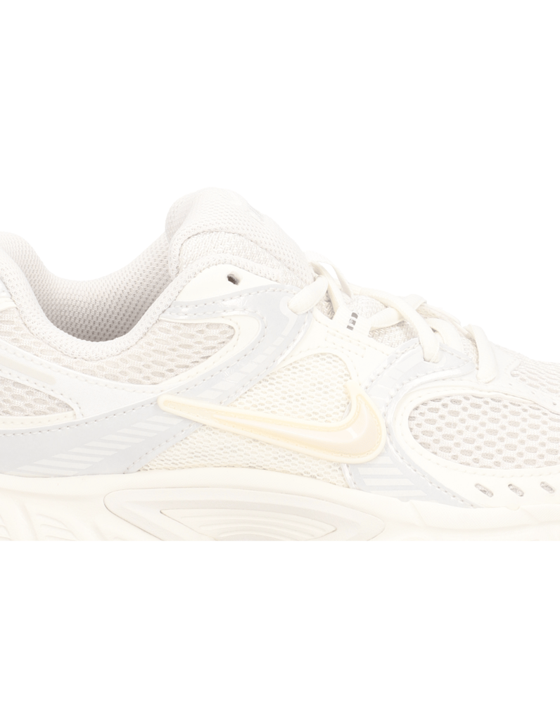 Nike-Nike-V5-RNR-beige