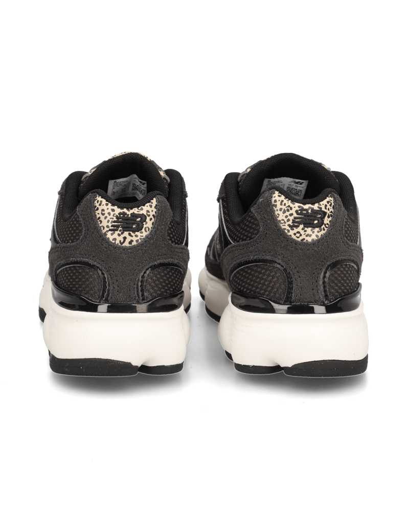 New-Balance-W603-schwarz