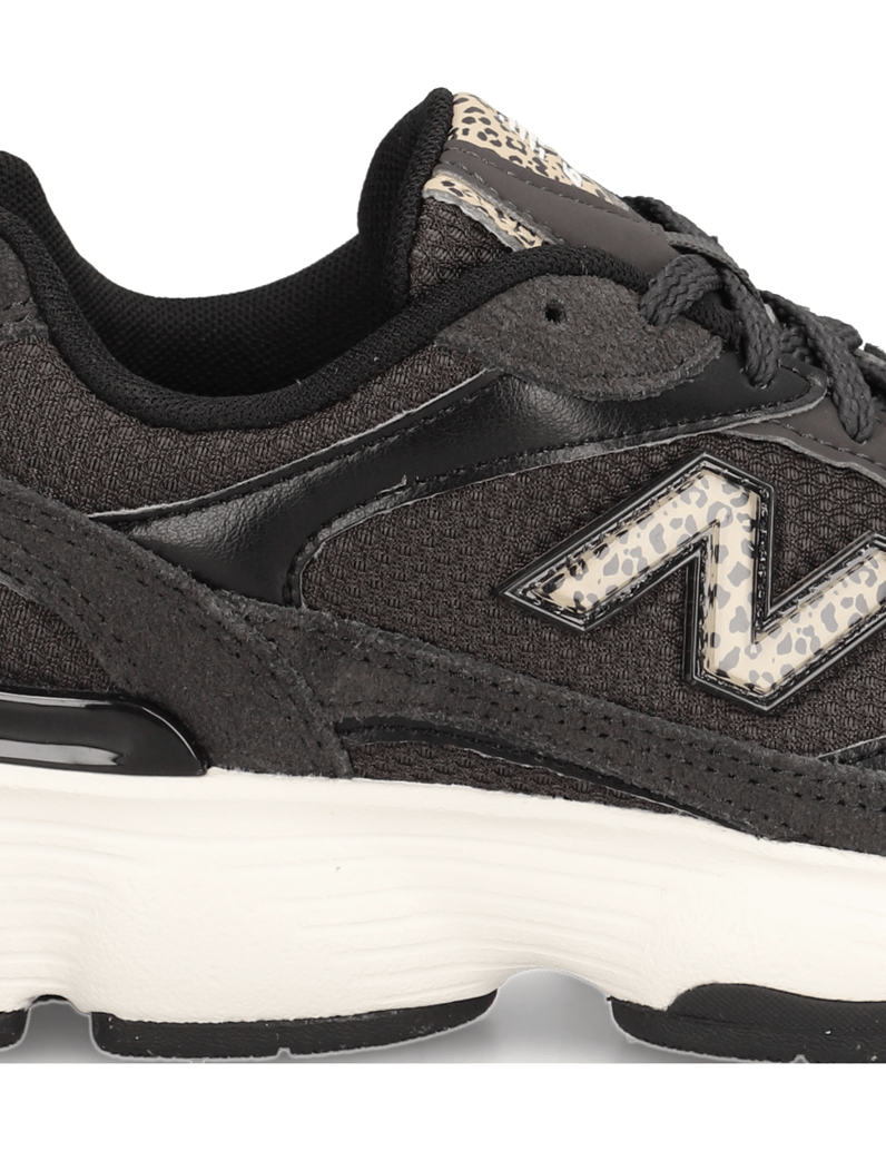 New-Balance-W603-schwarz