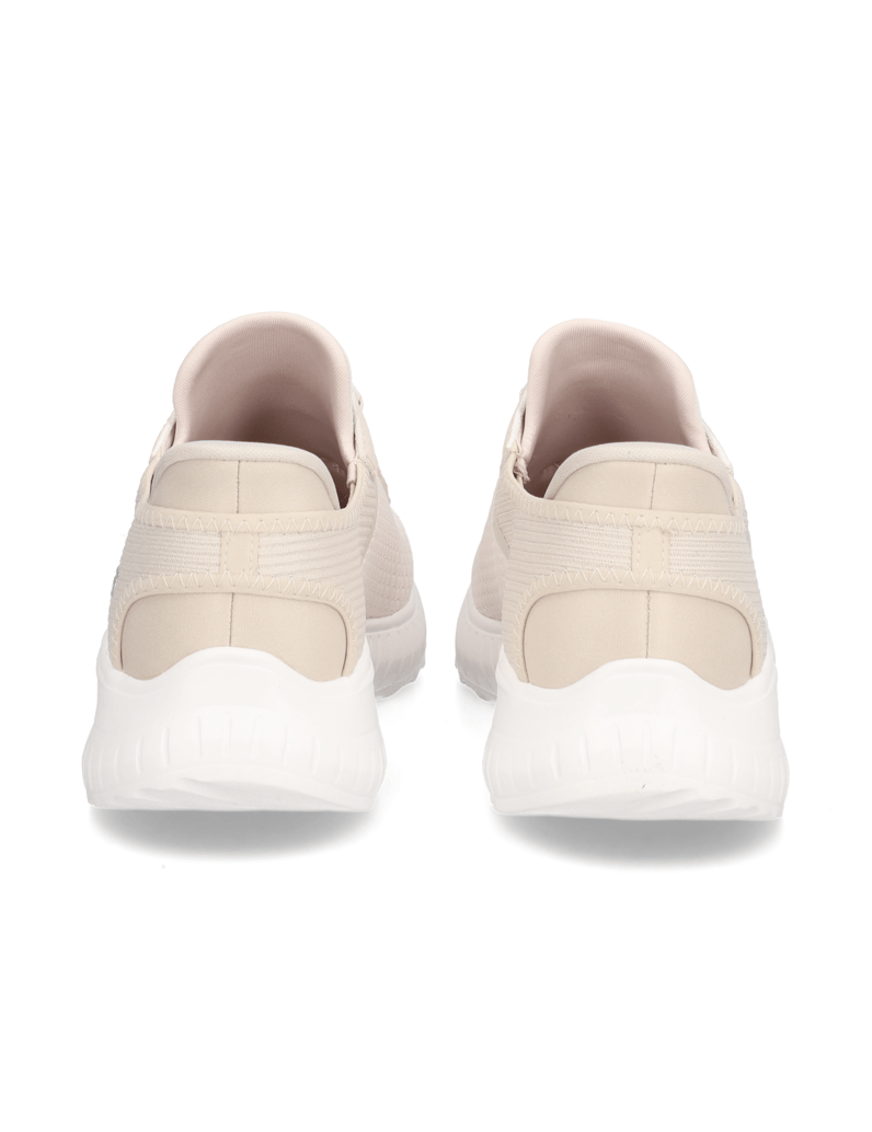 Skechers-Slip-Ins-Bobs-Squad-Chaos-weiss