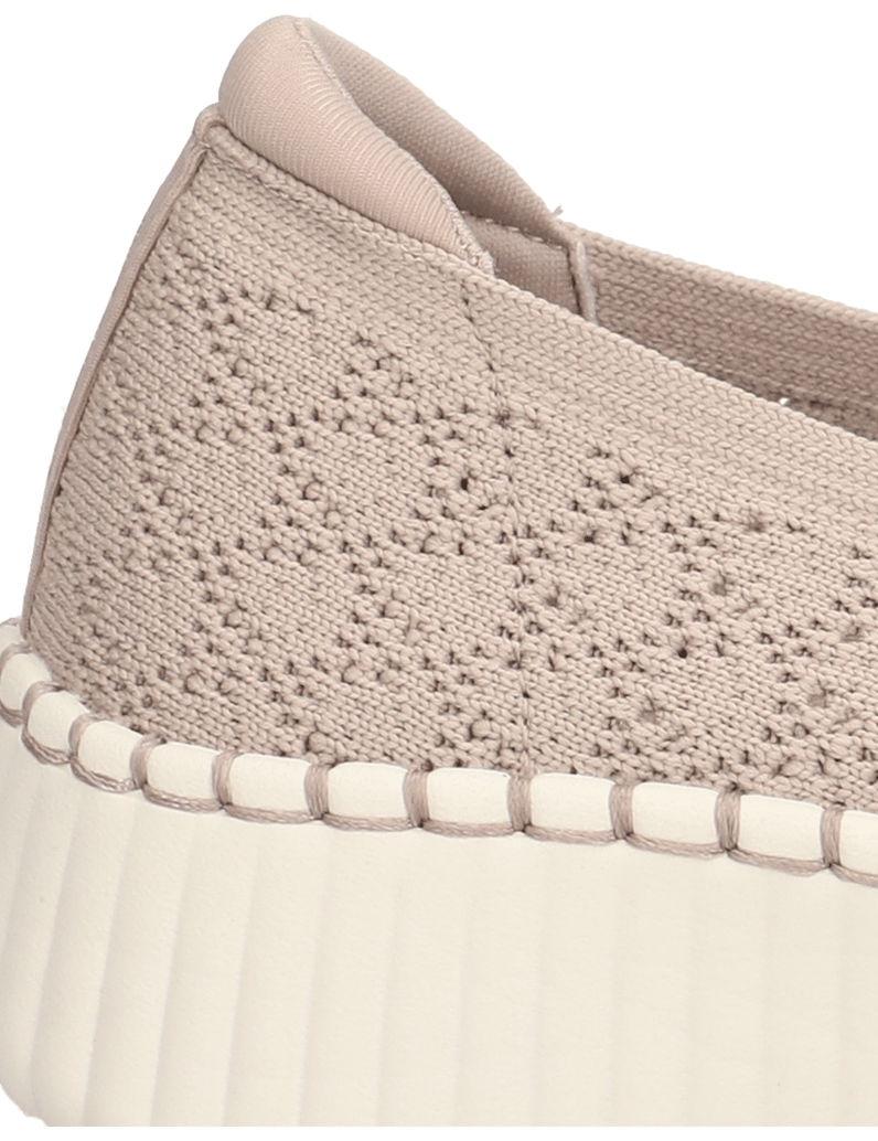 Skechers-Wilshire-Blvd-beige