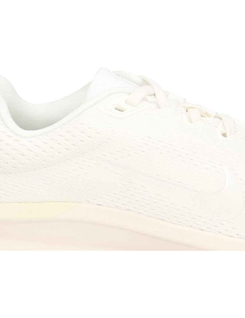Nike-NIKE-WINFLO-11-weiss