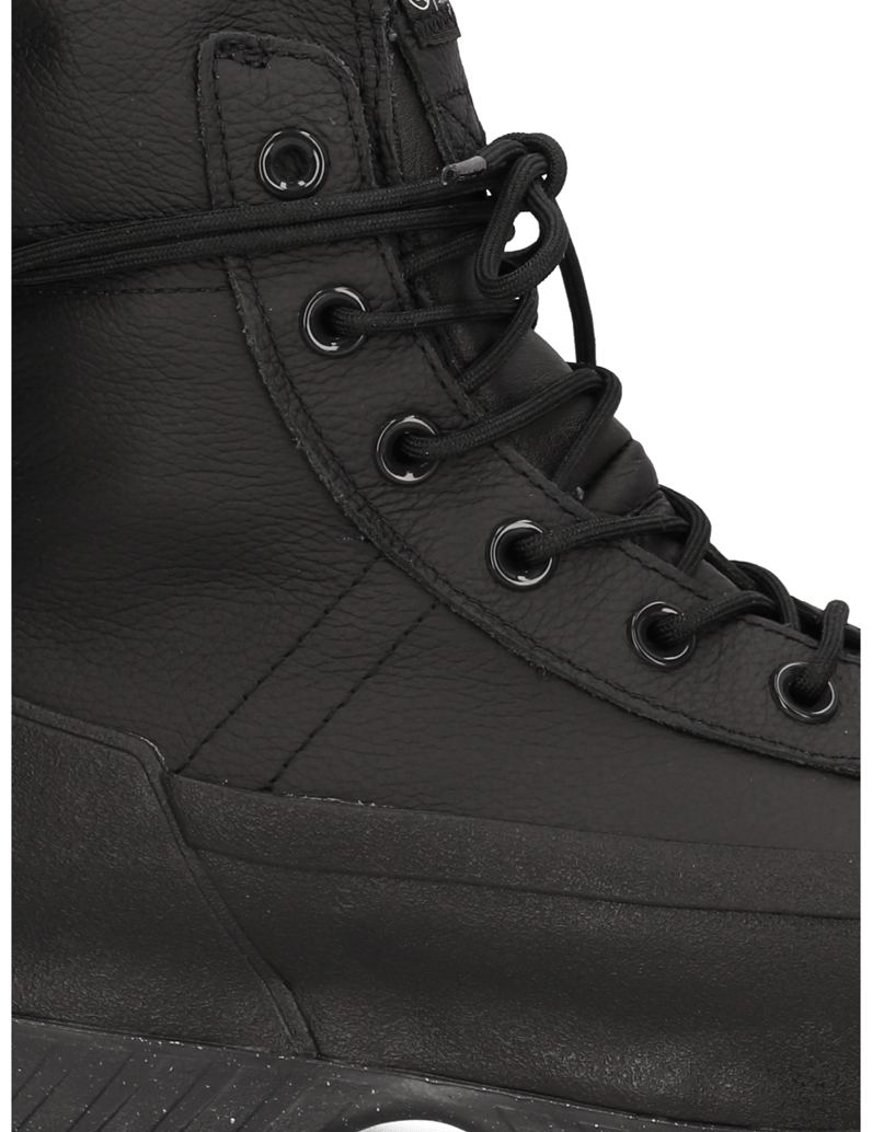 Converse-CHUCK-TAYLOR-ALL-STAR-LUGGED-2.0-CC-schwarz