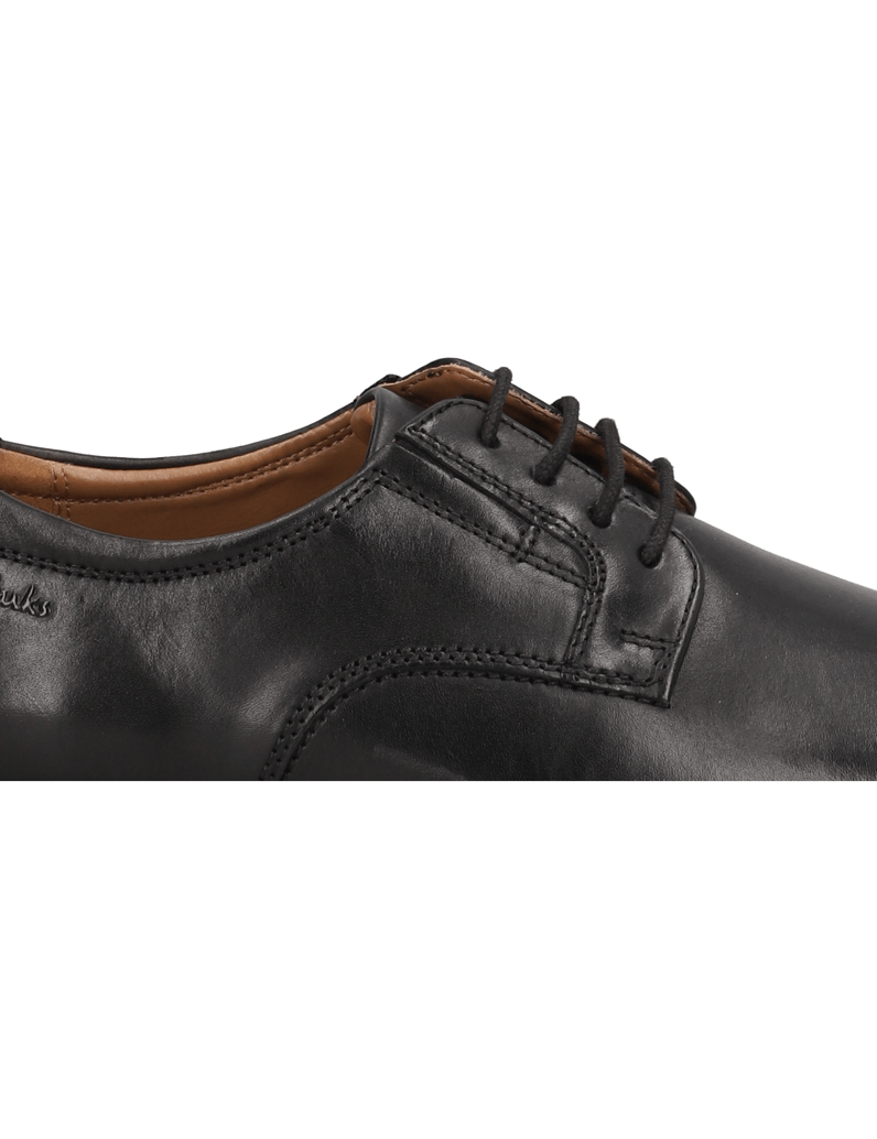 Clarks-M-Tilden-Plain-schwarz