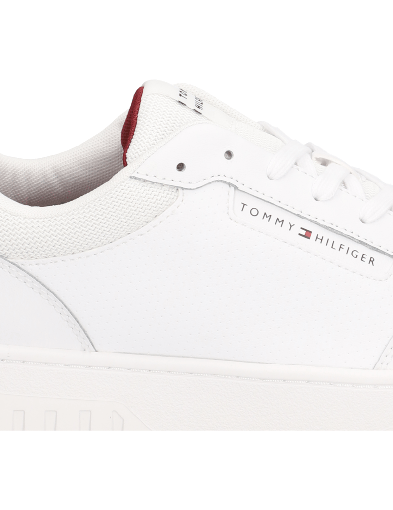 Tommy-Hilfiger-TH-BASKET-CORE-LTHPINPERF-weiss
