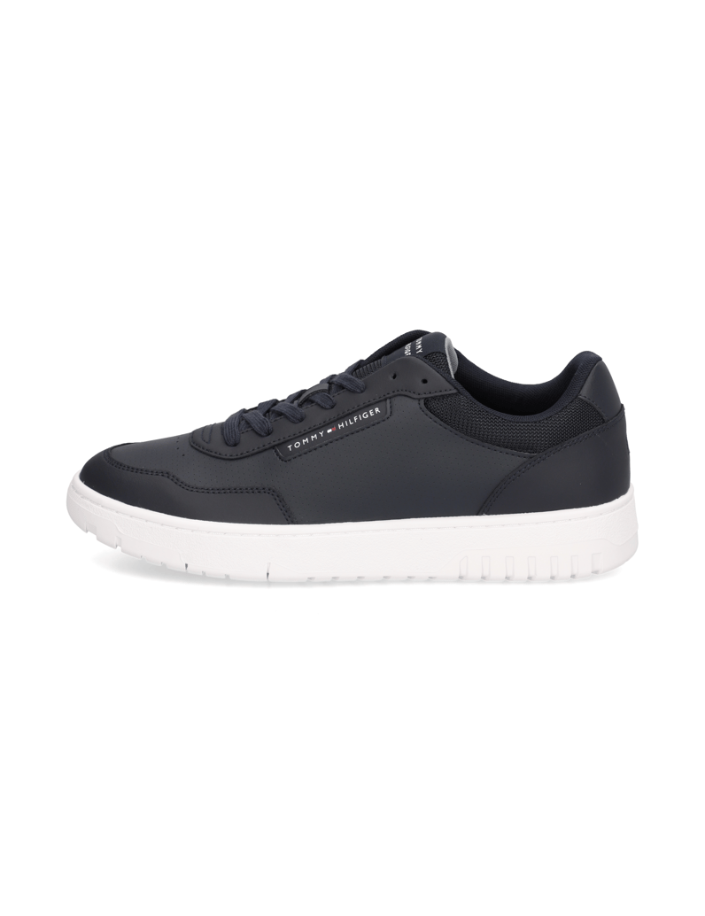 Tommy-Hilfiger-TH-BASKET-CORE-LTHPINPERF-weiss