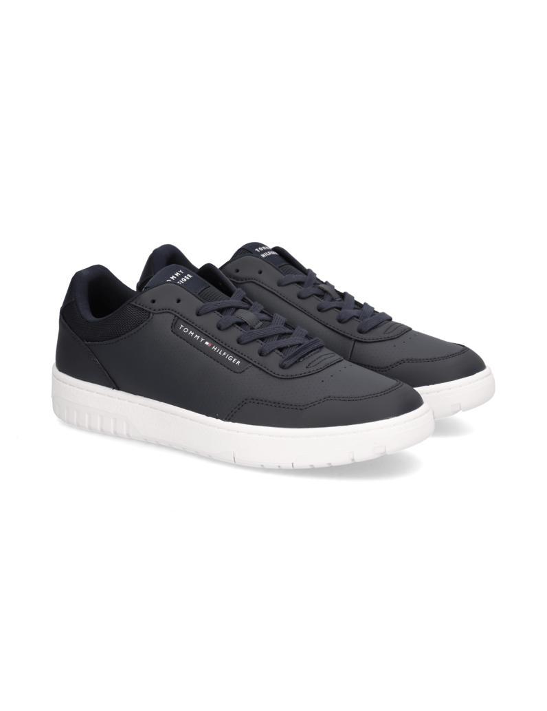 Tommy-Hilfiger-TH-BASKET-CORE-LTHPINPERF-weiss