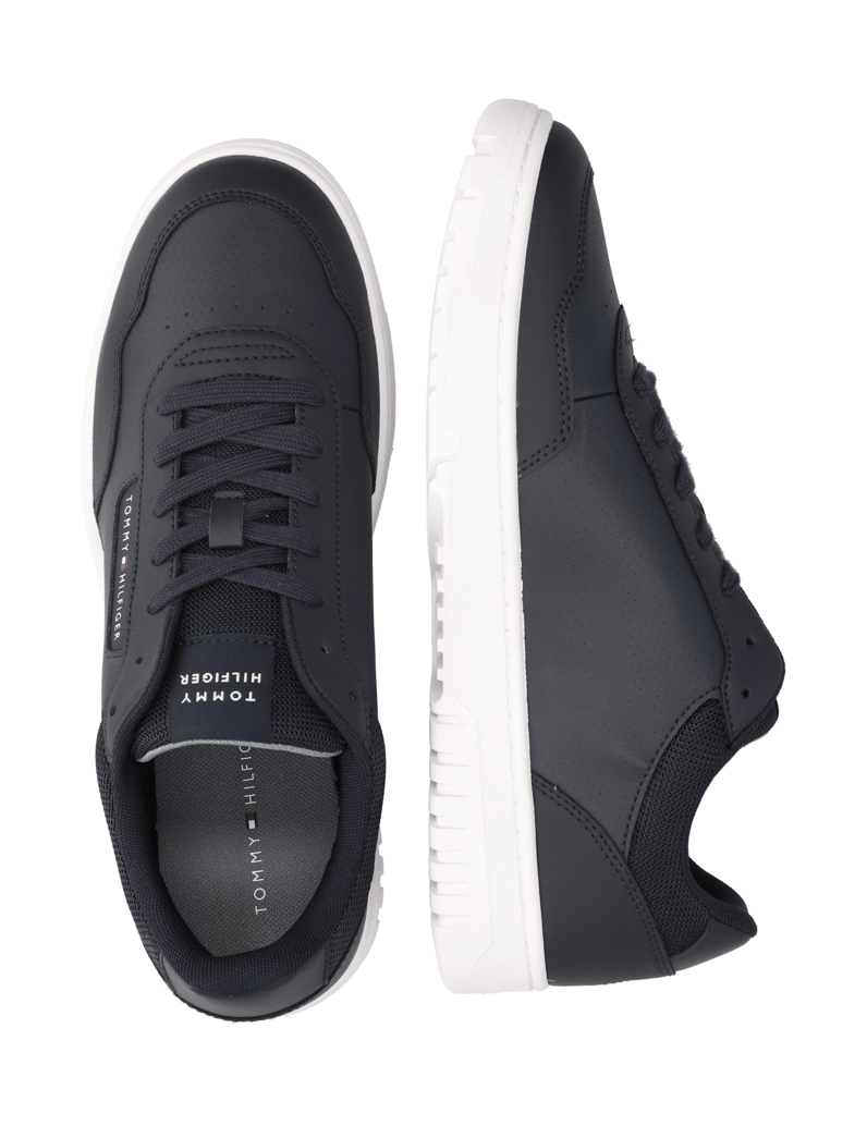 Tommy-Hilfiger-TH-BASKET-CORE-LTHPINPERF-weiss